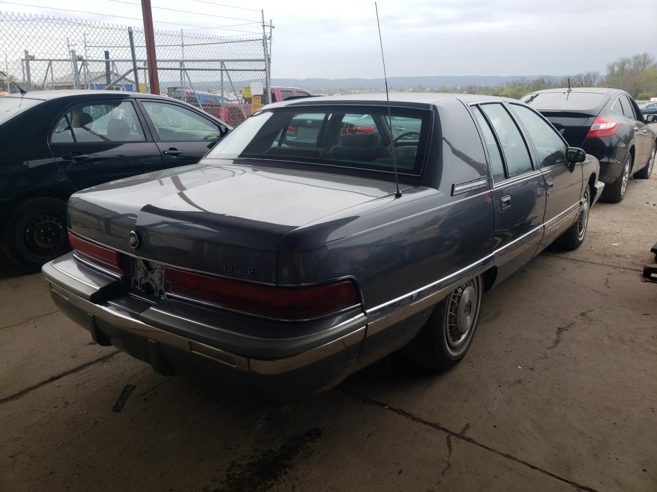 Photo 4 from auction – 1993 BUICK ROADMASTER with VIN 1G4BN5375PR408124