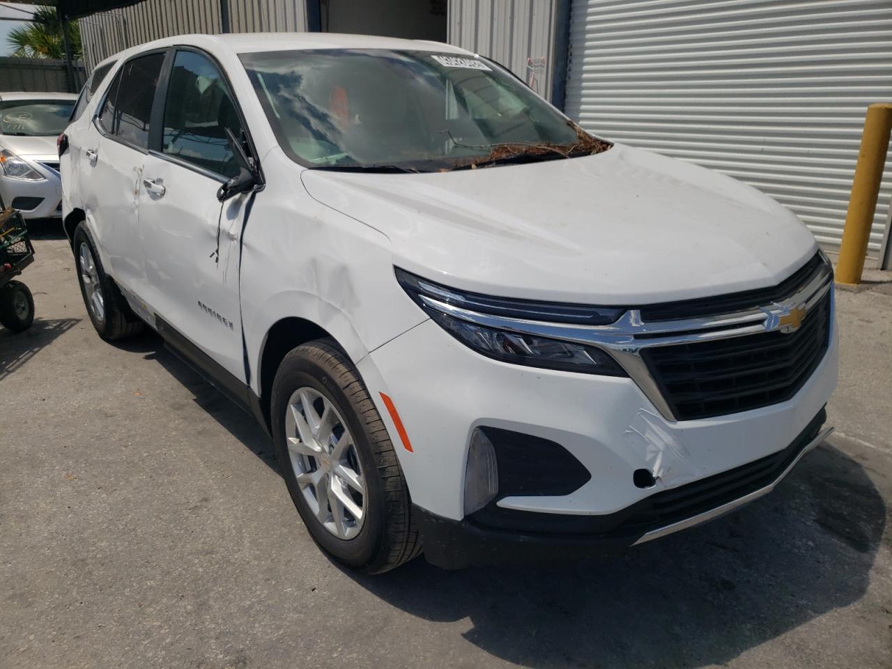 CHEVROLET EQUINOX LT 2022 with VIN 3GNAXKEV2NL139757 - Photo from auction