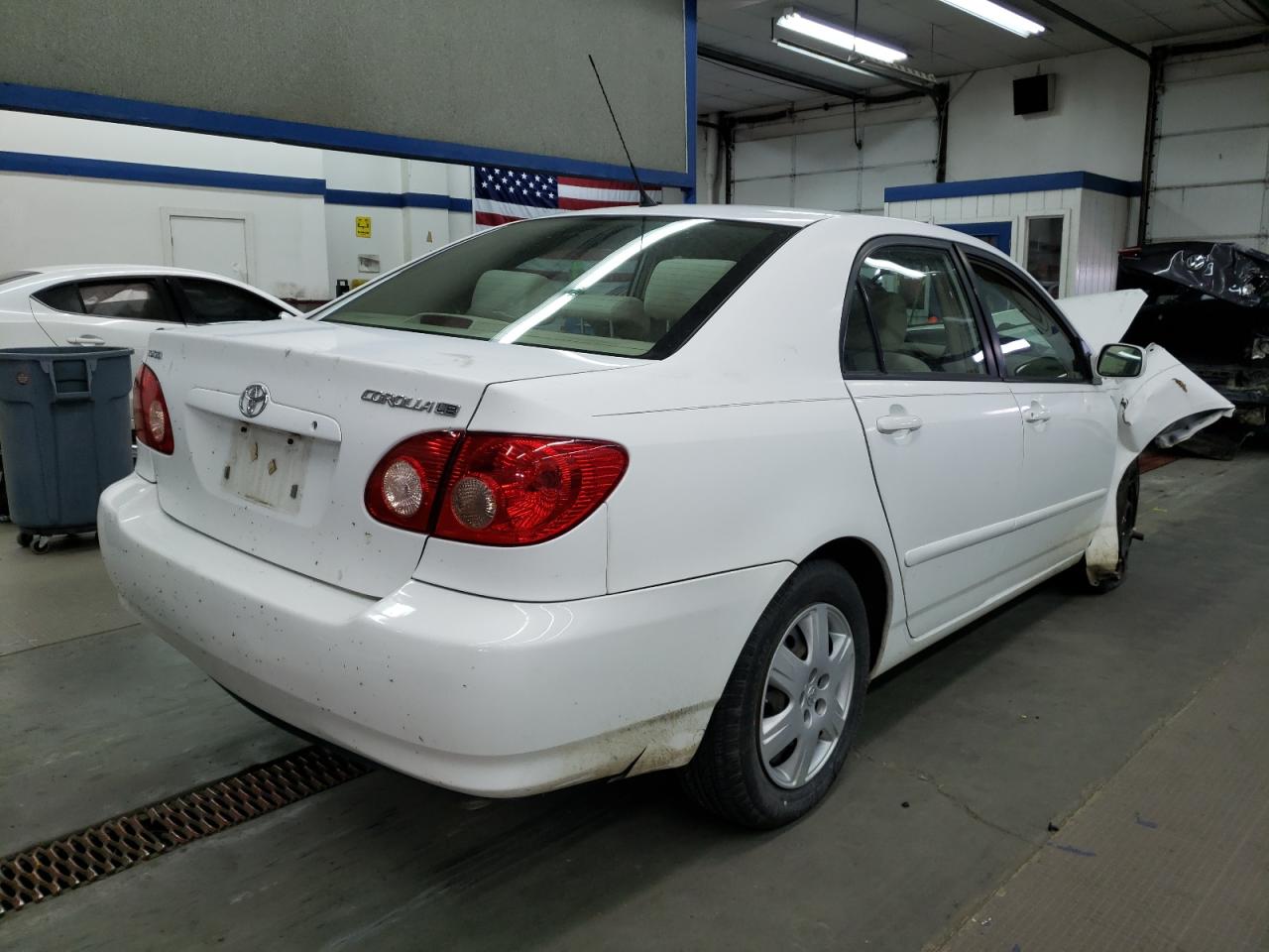 Photo 4 from auction – 2007 TOYOTA COROLLA CE with VIN 1NXBR32E17Z900302