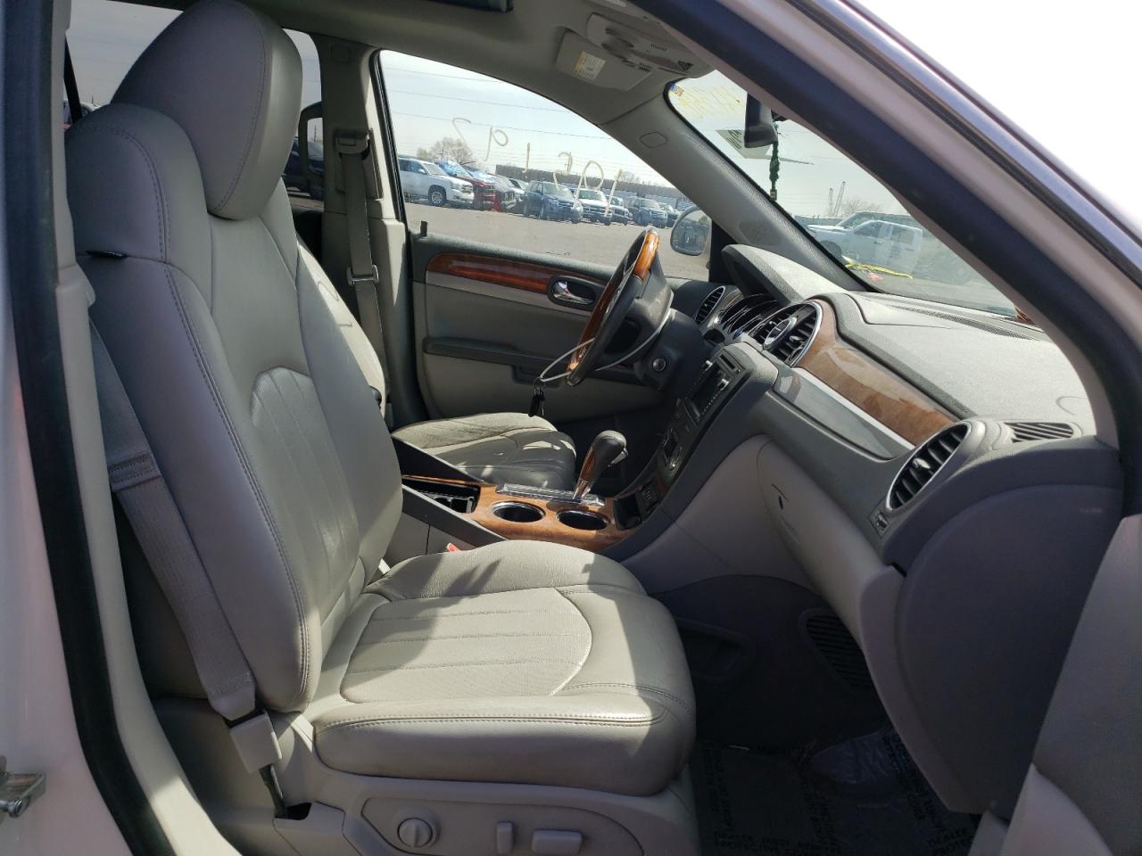 Photo 5 from auction – 2011 BUICK ENCLAVE CX with VIN 5GAKVCED1BJ127006