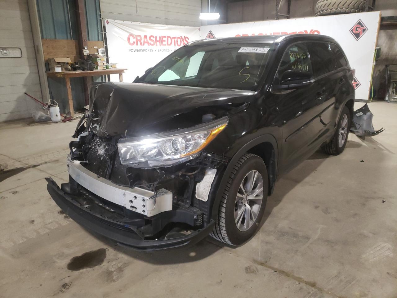 Photo 2 from auction – 2015 TOYOTA HIGHLANDER with VIN 5TDJKRFH5FS217128