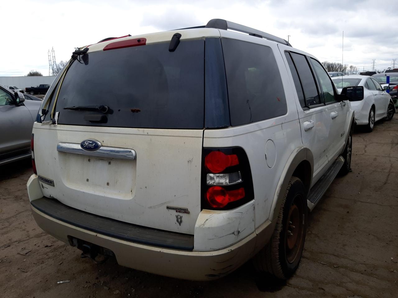 Photo 4 from auction – 2006 FORD EXPLORER E with VIN 1FMEU74816ZA13102