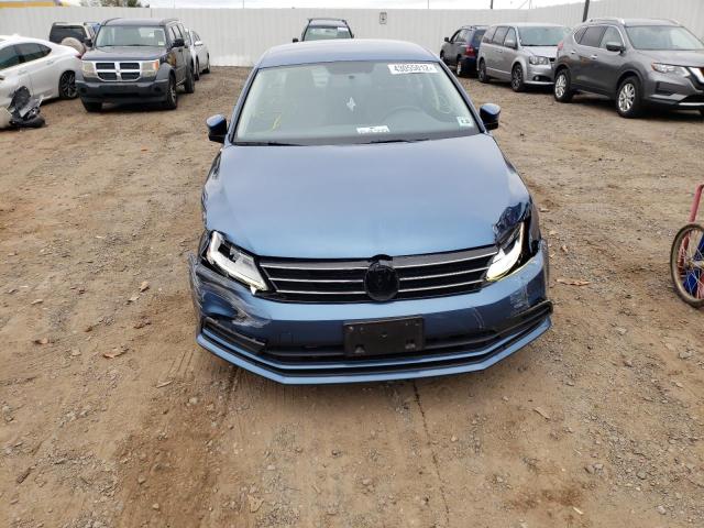 Photo 9 from auction – 2017 VOLKSWAGEN JETTA S with VIN 3VW2B7AJ1HM342789