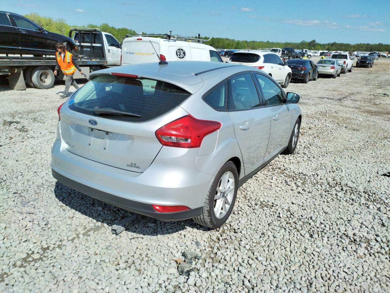 Photo 4 from auction – 2016 FORD FOCUS SE with VIN 1FADP3K26GL290286