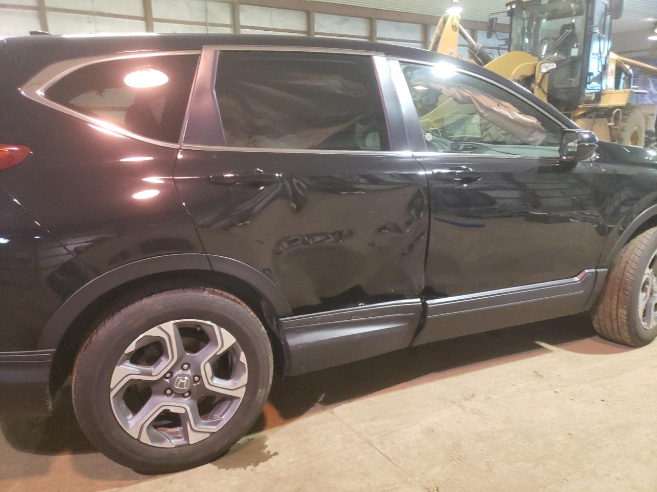 Photo 9 from auction – 2018 HONDA CR-V EX with VIN 7FARW2H59JE087566