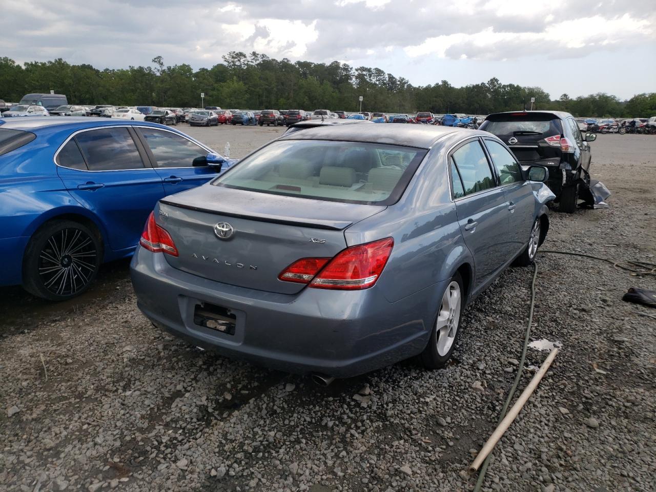 Photo 4 from auction – 2005 TOYOTA AVALON with VIN 4T1BK36B35U058239