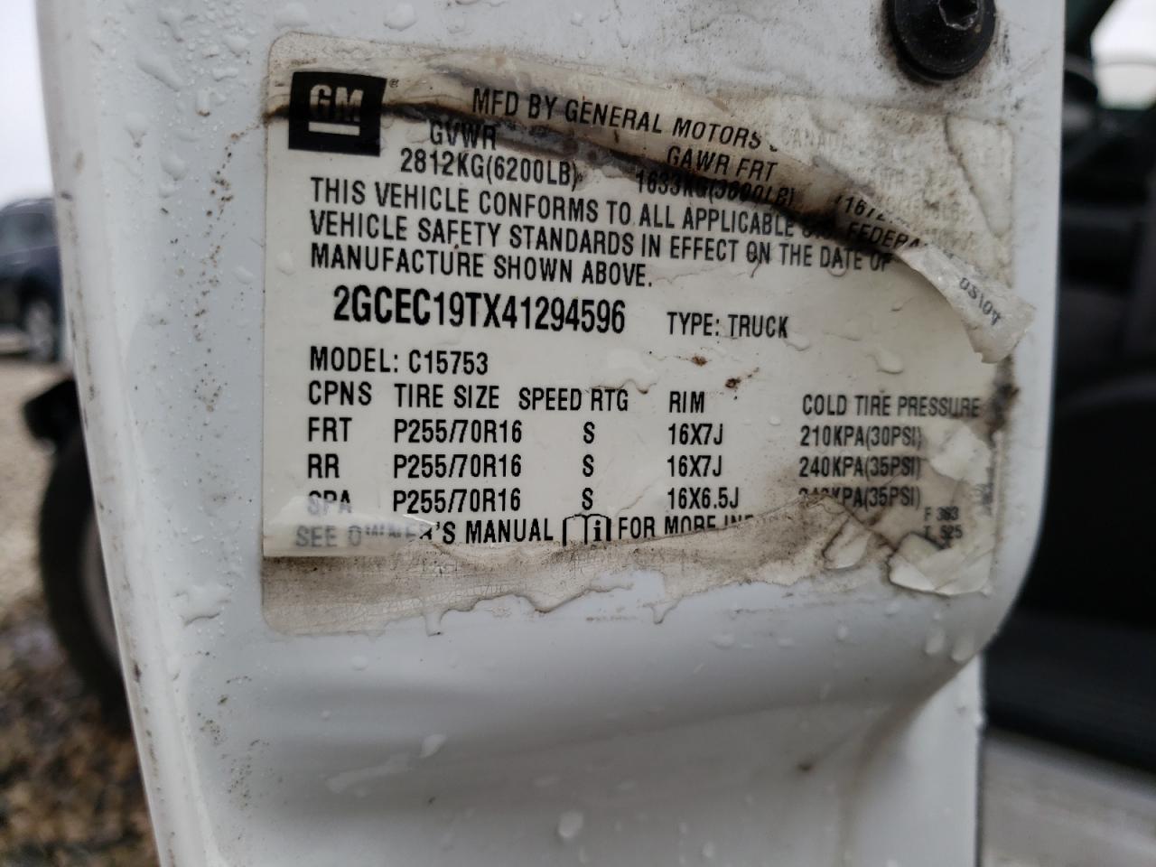 Photo 10 from auction – 2004 CHEVROLET SILVERADO with VIN 2GCEC19TX41294596