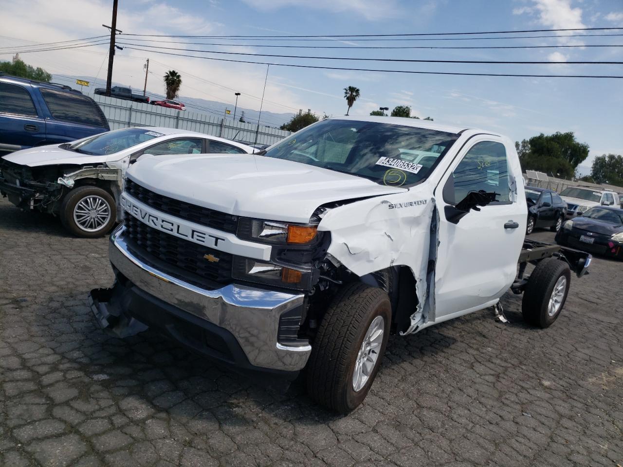 Photo 2 from auction – 2021 CHEVROLET SILVERADO with VIN 3GCNWAEF2MG435496