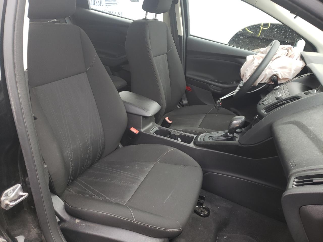Photo 5 from auction – 2018 FORD FOCUS SE with VIN 1FADP3K27JL292586