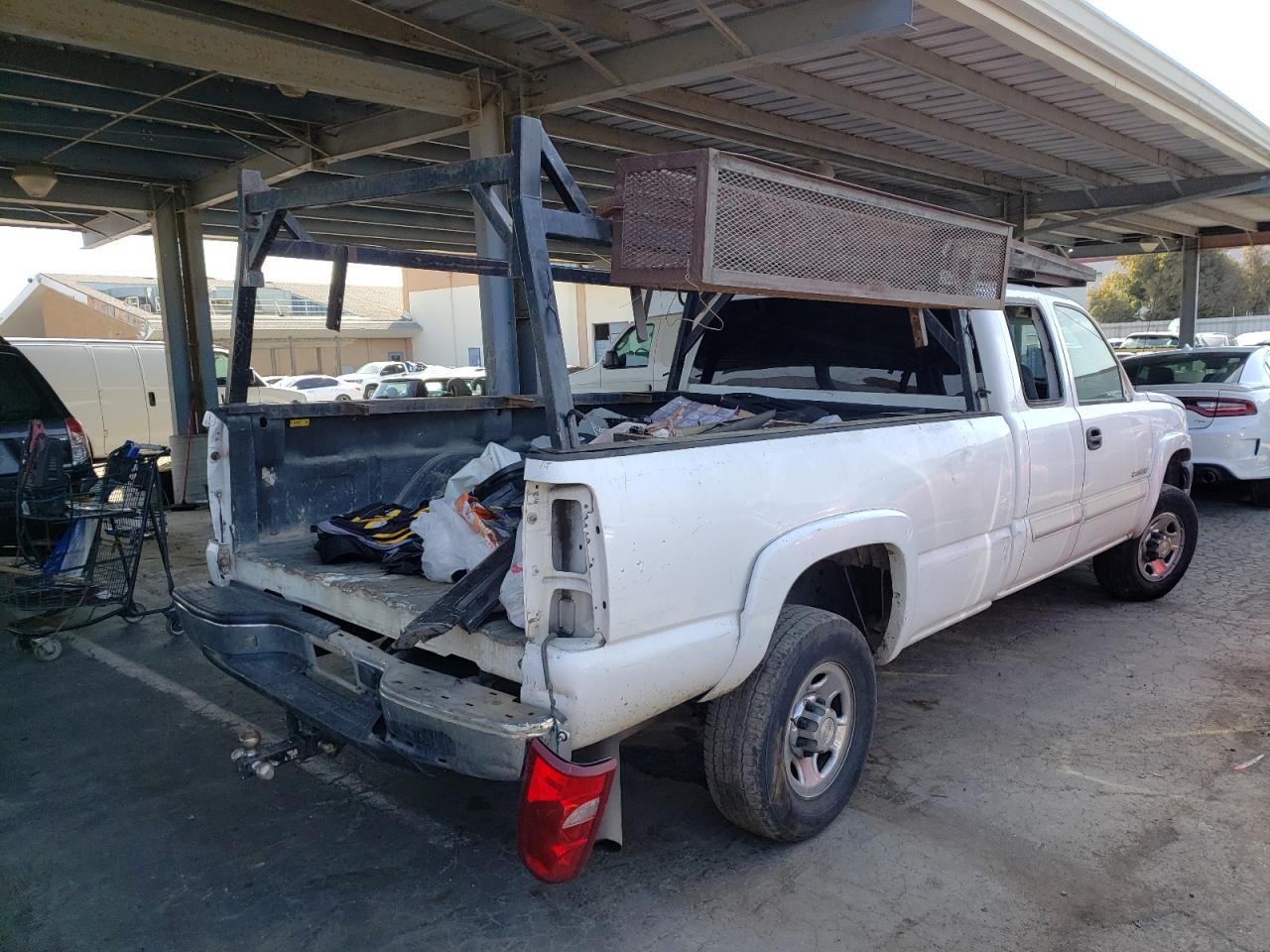 Photo 4 from auction – 2003 CHEVROLET SILVERADO with VIN 1GCHC29U23E309181
