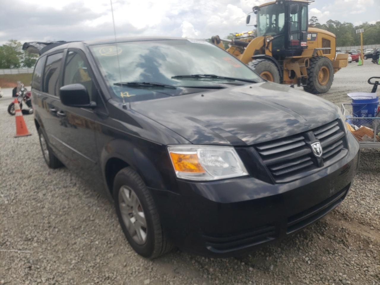 DODGE GRAND CARA 2010 with VIN 2D4RN4DE7AR268804 - Photo from auction