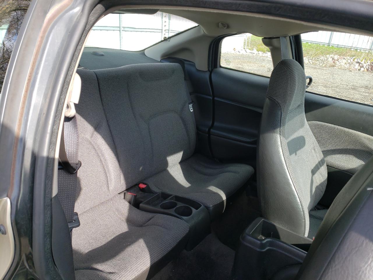 Photo 6 from auction – 2002 SATURN SC1 with VIN 1G8ZP12842Z132988