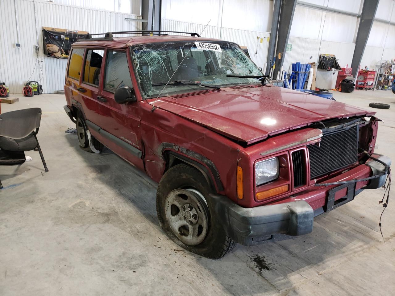 JEEP CHEROKEE S 1999 with VIN 1J4FF68S7XL585566 - Photo from auction