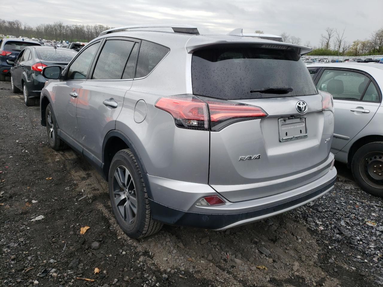 Photo 3 from auction – 2016 TOYOTA RAV4 XLE with VIN 2T3WFREV3GW285316