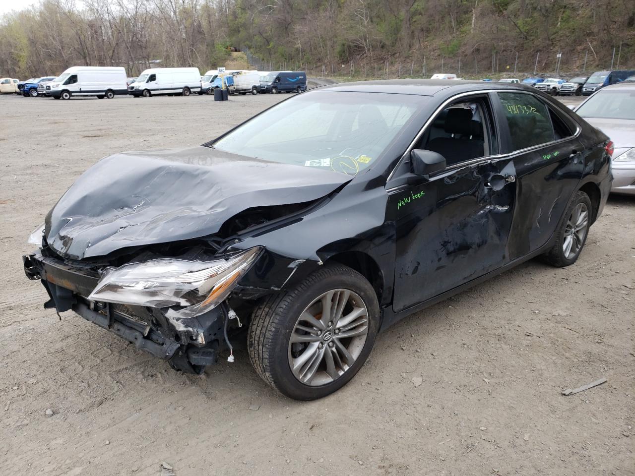 Photo 2 from auction – 2015 TOYOTA CAMRY LE with VIN 4T1BF1FK1FU951584