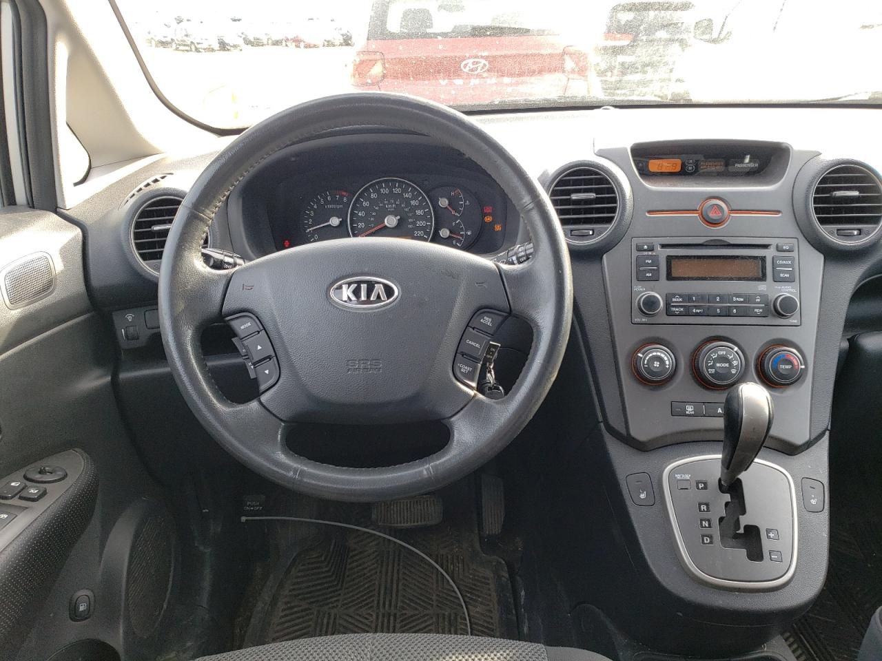 Photo 9 from auction – 2008 KIA RONDO BASE with VIN KNAFG525487218406