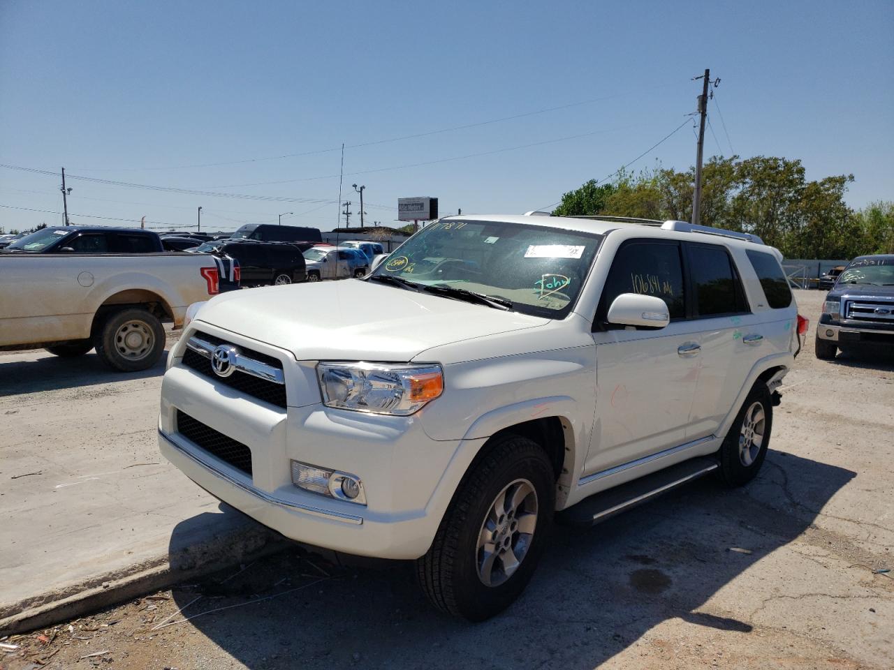 Photo 2 from auction – 2013 TOYOTA 4RUNNER SR with VIN JTEBU5JR8D5117871