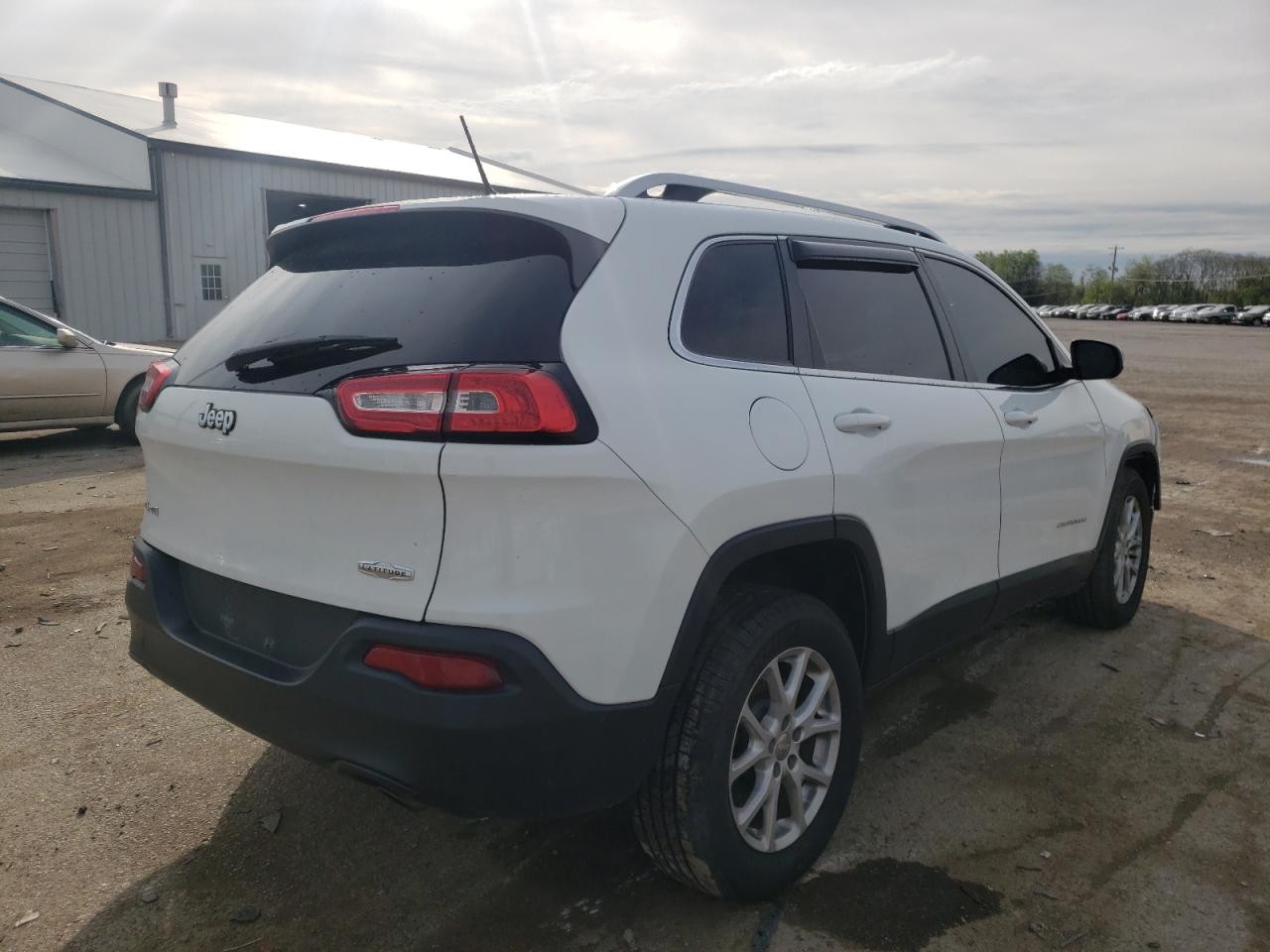 Photo 4 from auction – 2014 JEEP CHEROKEE L with VIN 1C4PJMCS3EW215716
