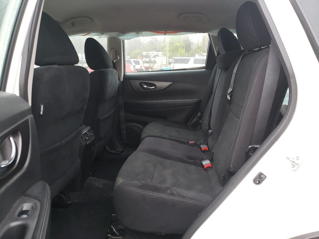 Photo 6 from auction – 2016 NISSAN ROGUE S with VIN 5N1AT2MV6GC792382
