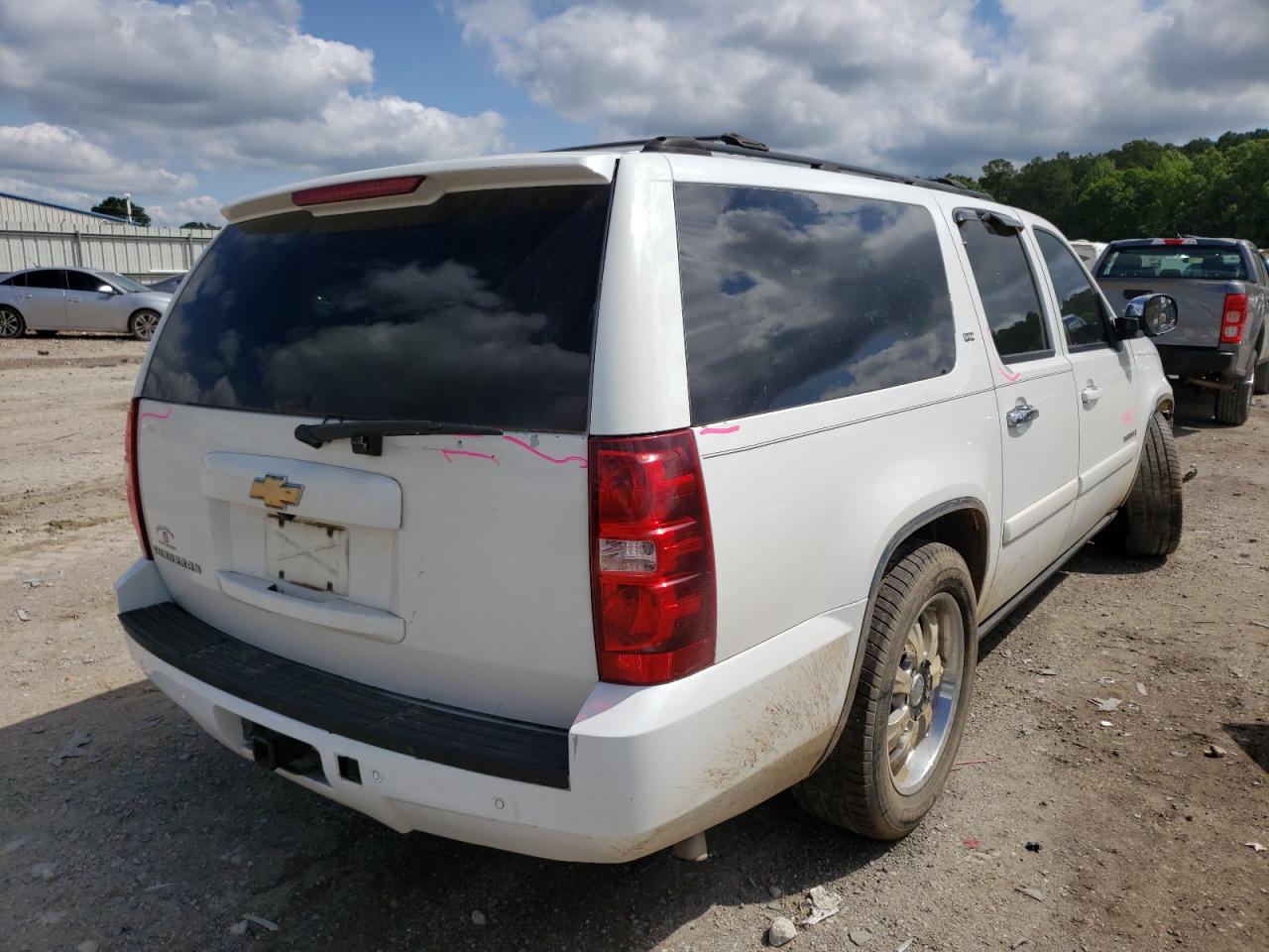 Photo 4 from auction – 2007 CHEVROLET SUBURBAN C with VIN 1GNFC16047J273811