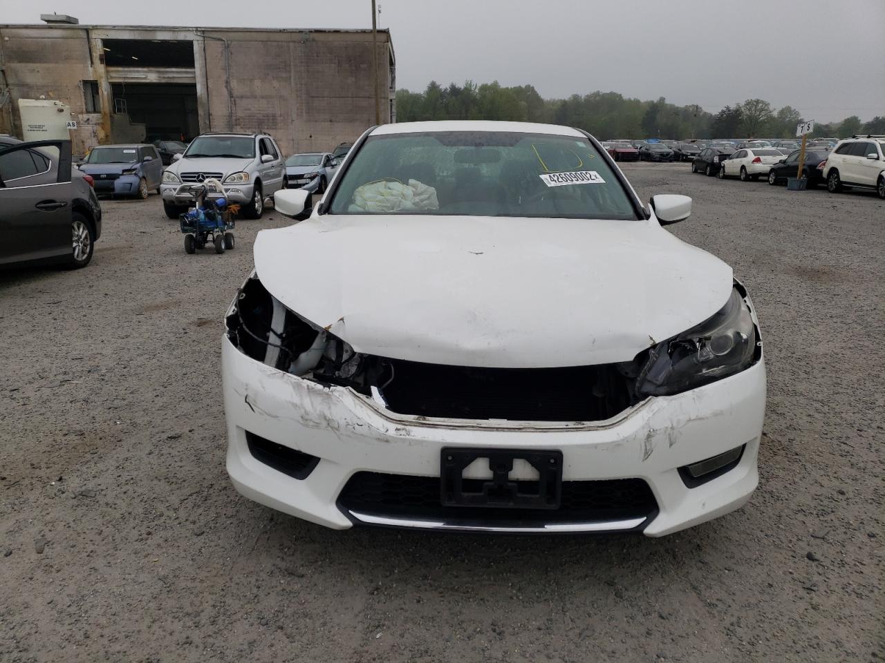 Photo 9 from auction – 2015 HONDA ACCORD SPO with VIN 1HGCR2F57FA166408