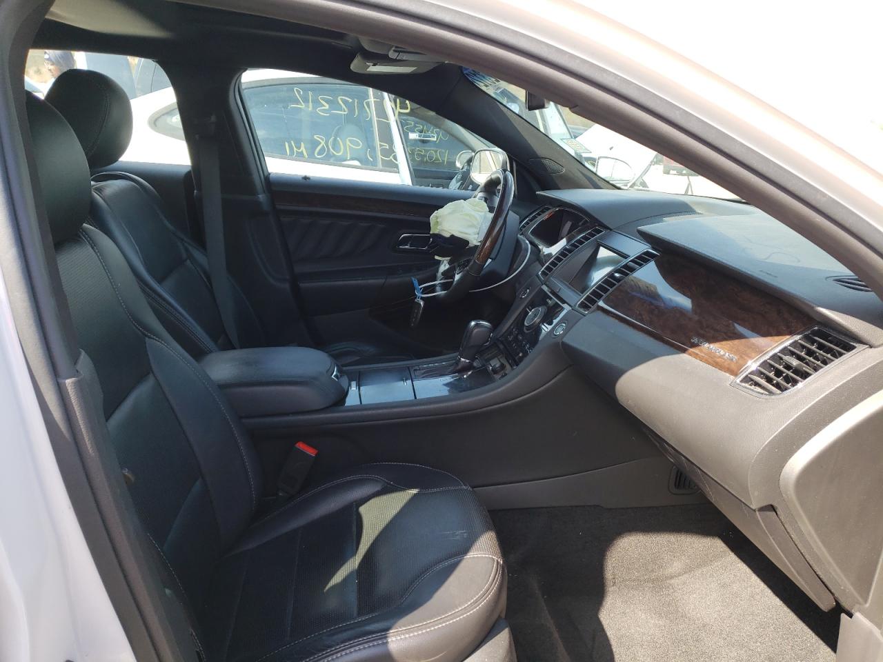 Photo 5 from auction – 2018 FORD TAURUS LIM with VIN 1FAHP2J86JG132998