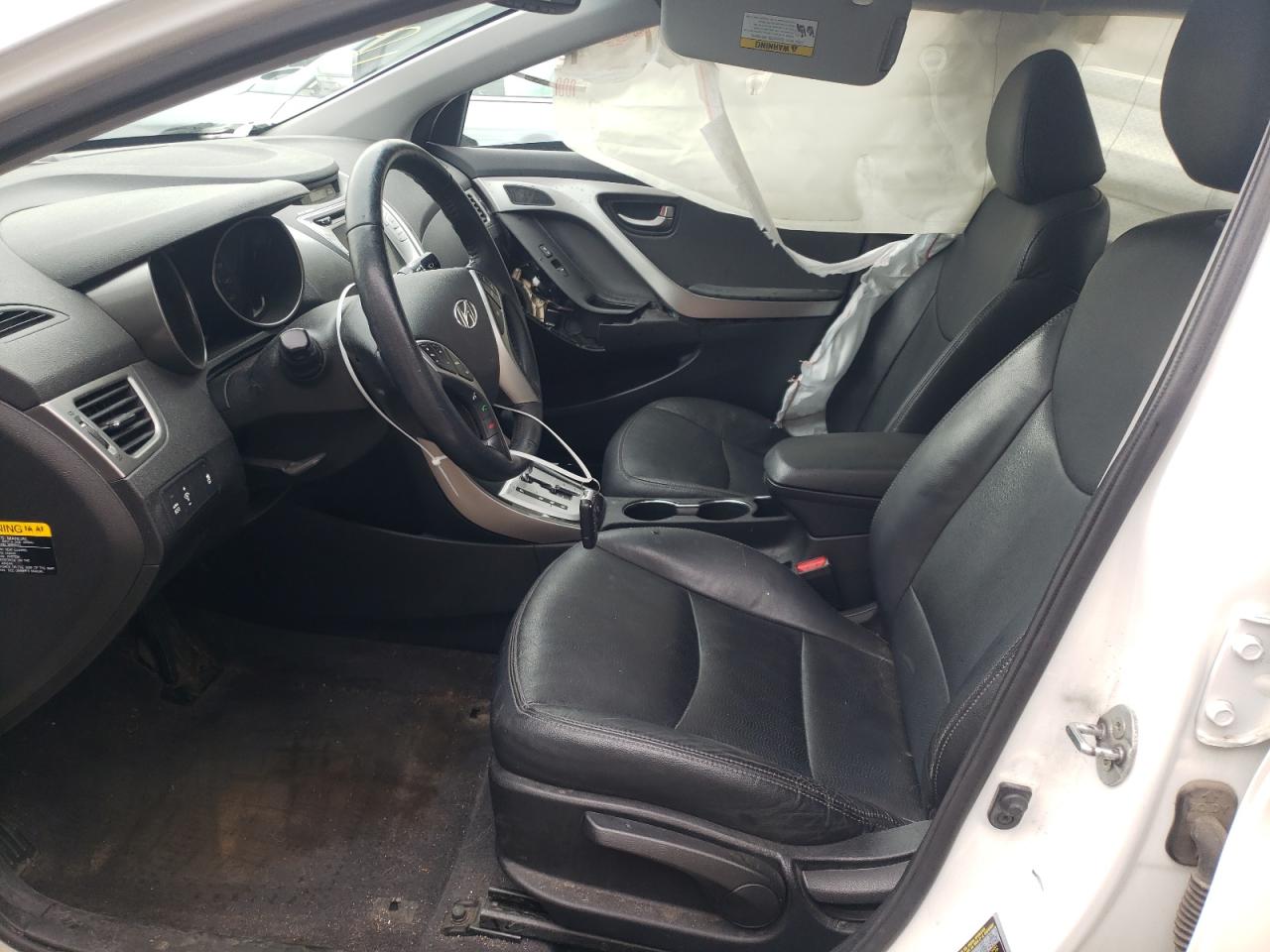 Photo 5 from auction – 2012 HYUNDAI ELANTRA GL with VIN 5NPDH4AE1CH107058