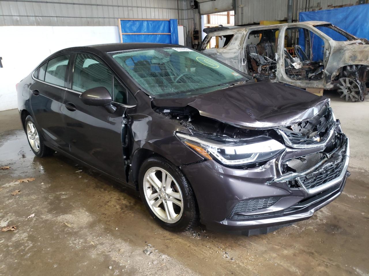 Photo 1 from auction – 2017 CHEVROLET CRUZE LT with VIN 1G1BE5SM4H7121990