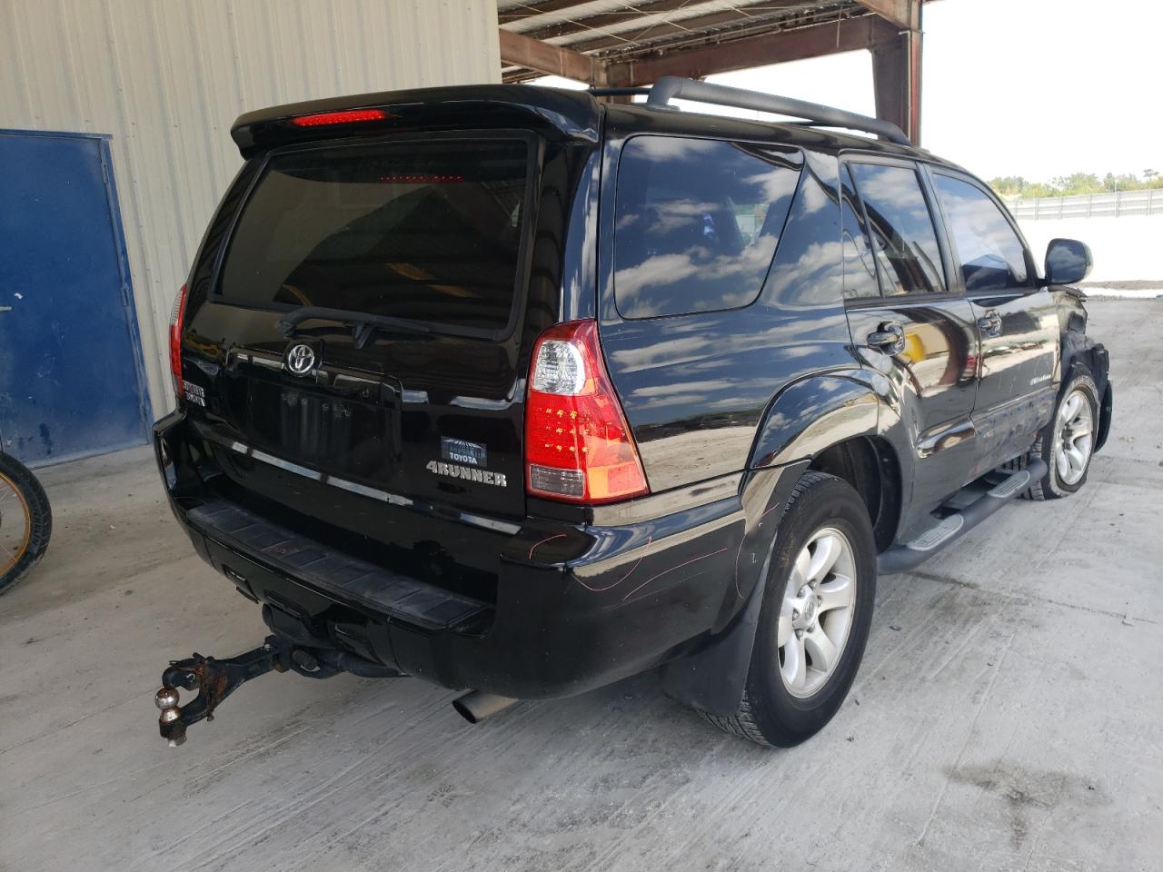 Photo 4 from auction – 2006 TOYOTA 4RUNNER SR with VIN JTEBT14R860058179