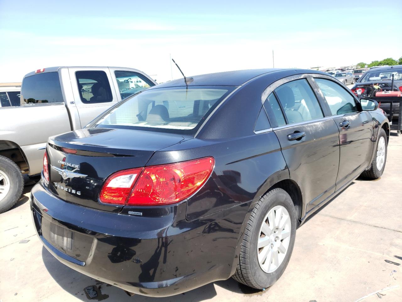 Photo 4 from auction – 2010 CHRYSLER SEBRING TO with VIN 1C3CC4FB6AN172322