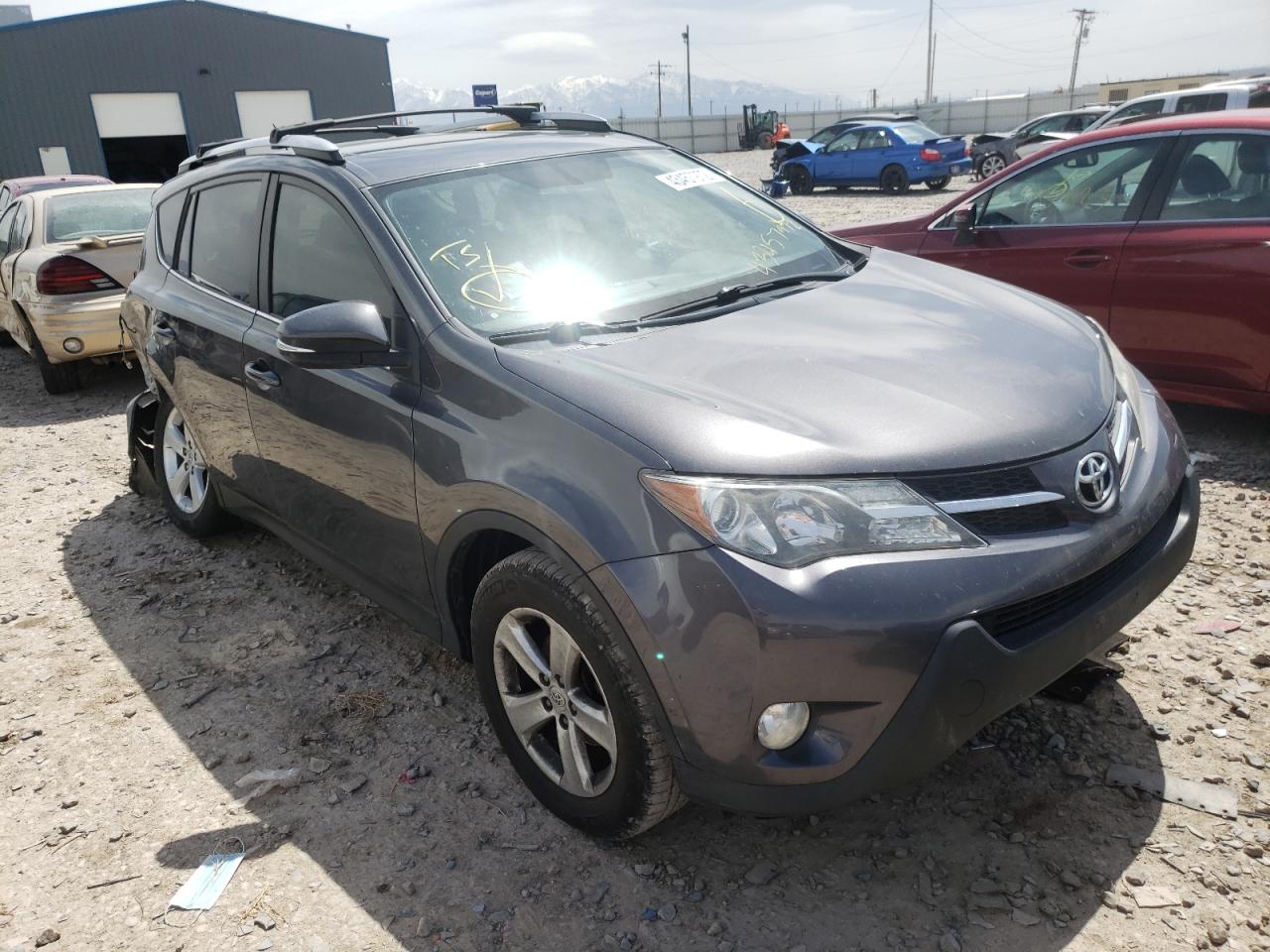 TOYOTA RAV4 XLE 2014 with VIN JTMWFREV9EJ011470 - Photo from auction