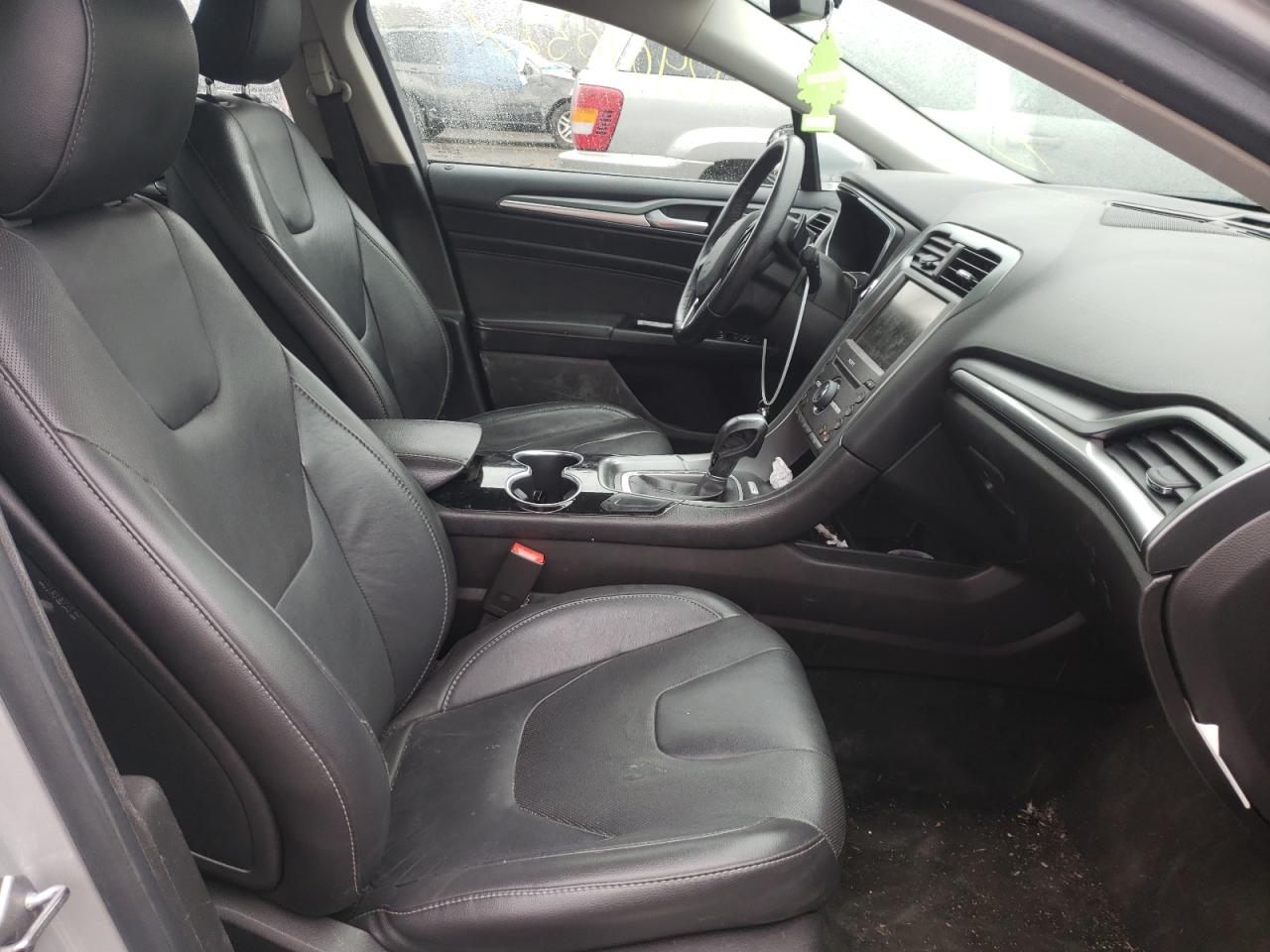 Photo 5 from auction – 2016 FORD FUSION TIT with VIN 3FA6P0K91GR316797