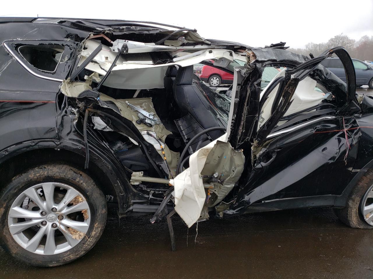 Photo 9 from auction – 2015 TOYOTA RAV4 LIMIT with VIN 2T3DFREV6FW257600