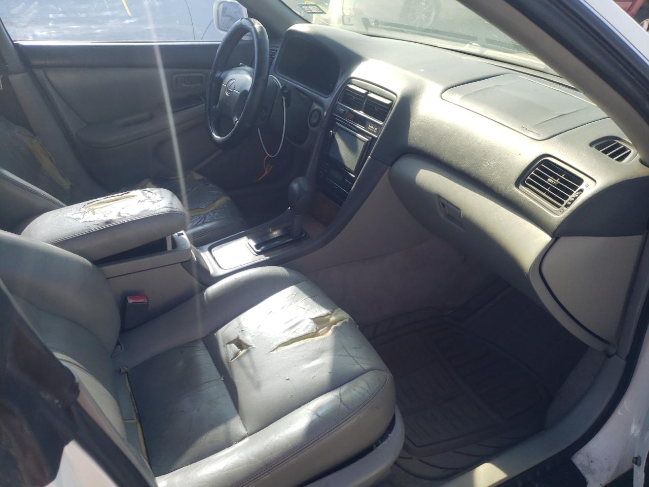 Photo 5 from auction – 1997 LEXUS ES 300 with VIN JT8BF22G4V0056350