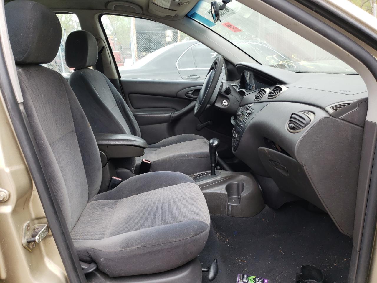 Photo 5 from auction – 2002 FORD FOCUS LX with VIN 1FAFP33P72W360386