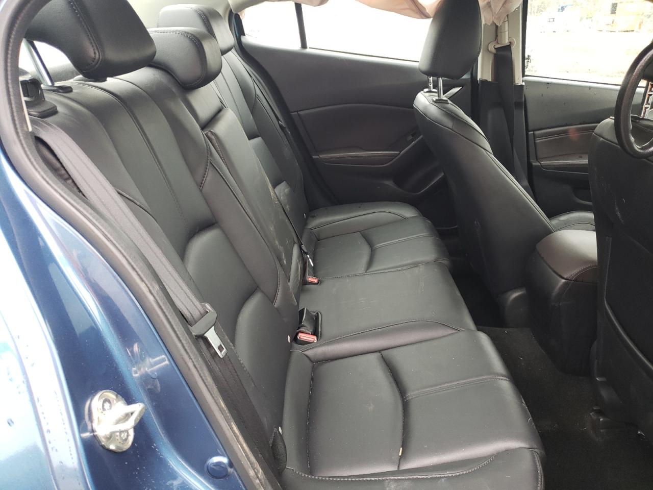 Photo 6 from auction – 2018 MAZDA 3 TOURING with VIN 3MZBN1V38JM200736