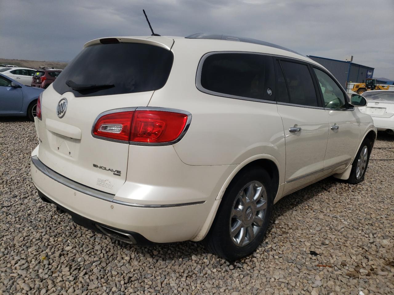 Photo 4 from auction – 2015 BUICK ENCLAVE with VIN 5GAKVCKD6FJ233428