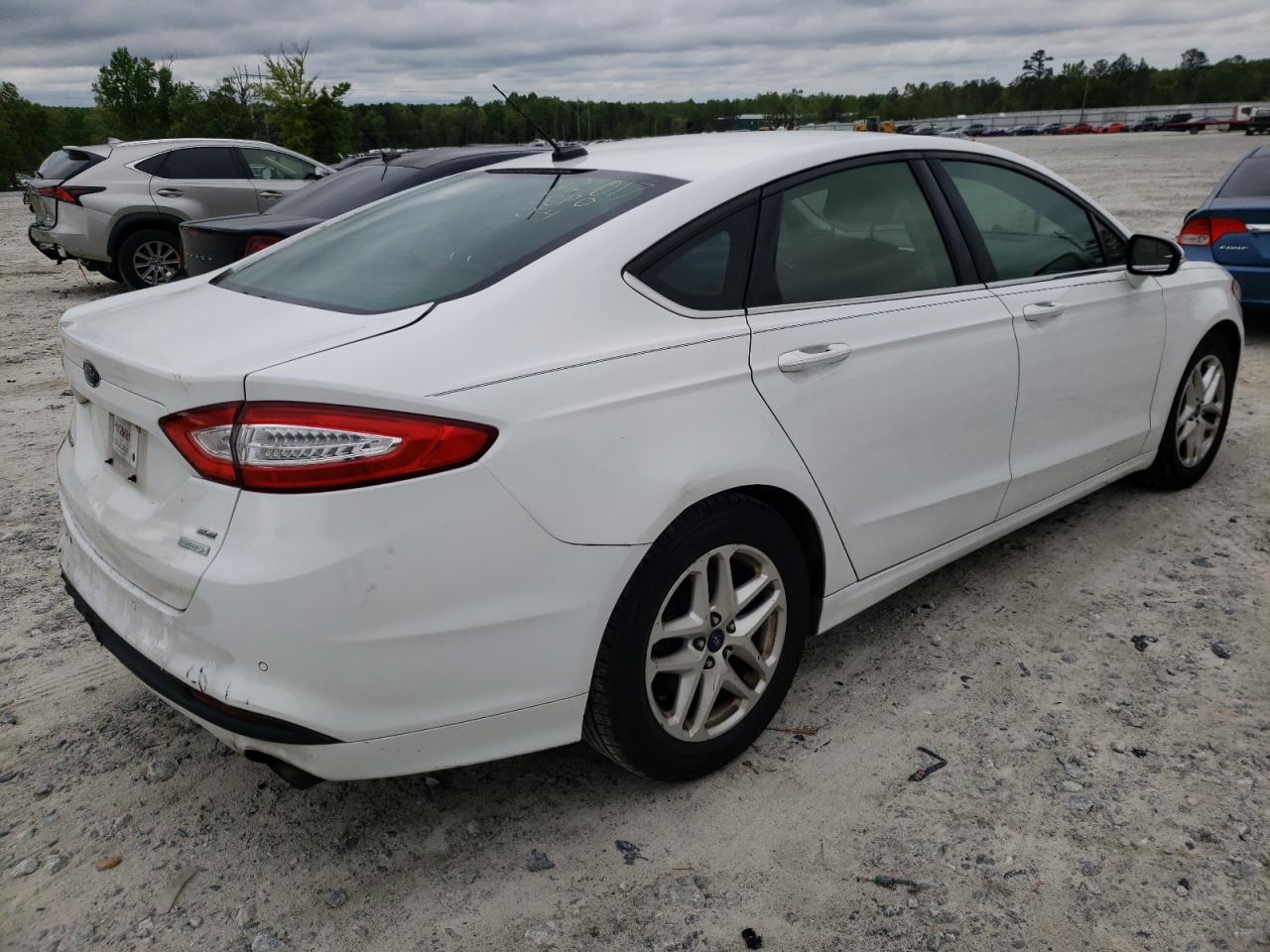 Photo 4 from auction – 2015 FORD FUSION SE with VIN 3FA6P0HD3FR290777