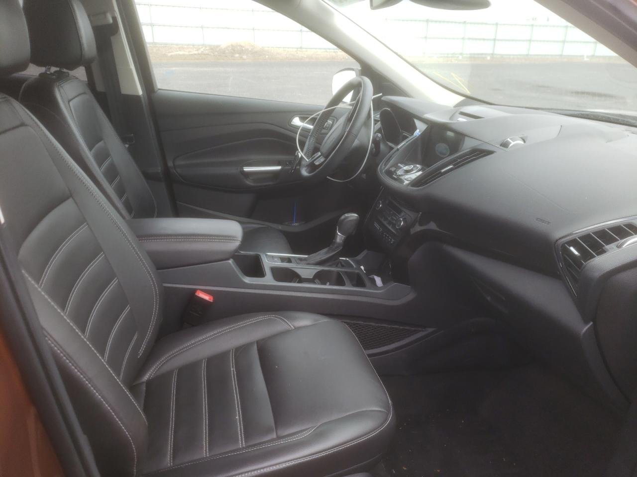 Photo 5 from auction – 2017 FORD ESCAPE TIT with VIN 1FMCU9J92HUB58147