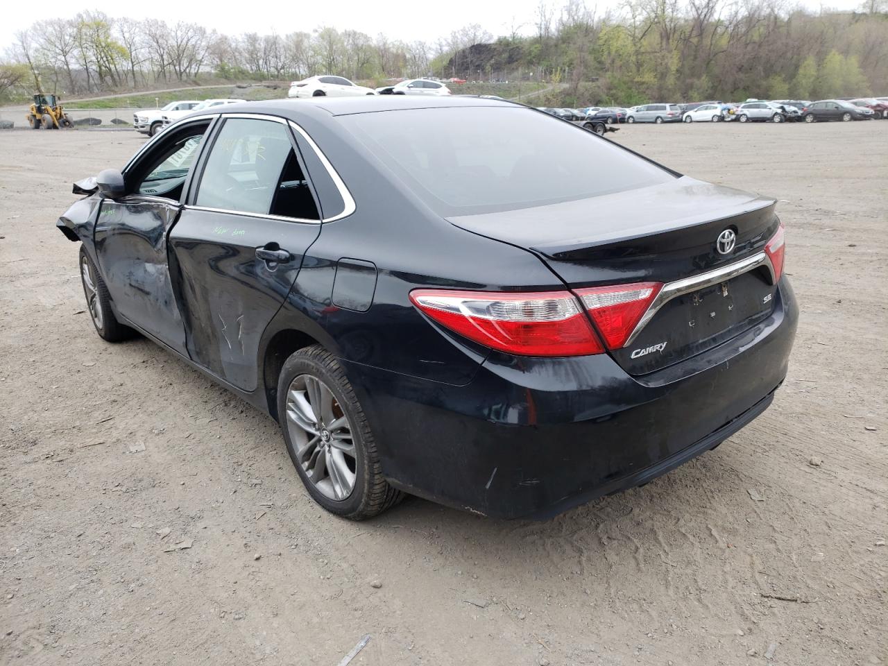 Photo 3 from auction – 2015 TOYOTA CAMRY LE with VIN 4T1BF1FK1FU951584