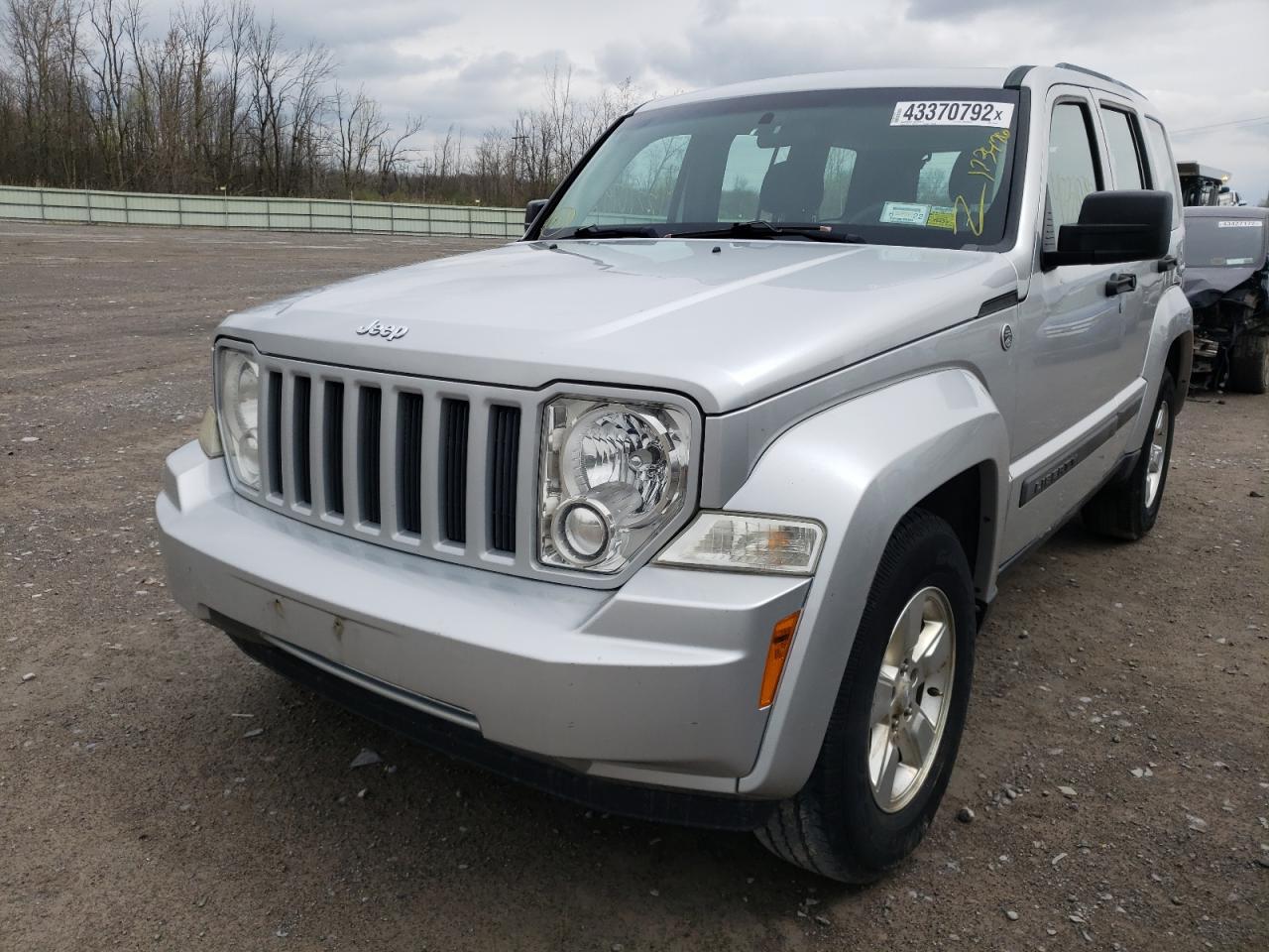 Photo 2 from auction – 2011 JEEP LIBERTY SP with VIN 1J4PN2GK2BW575018