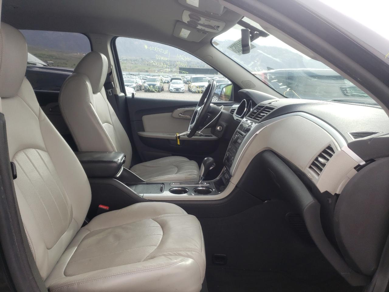 Photo 5 from auction – 2012 CHEVROLET TRAVERSE L with VIN 1GNKVLED7CJ260974