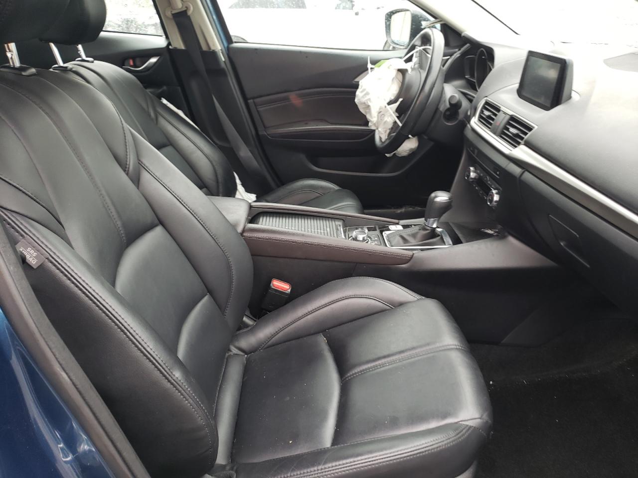 Photo 5 from auction – 2018 MAZDA 3 TOURING with VIN 3MZBN1V38JM200736