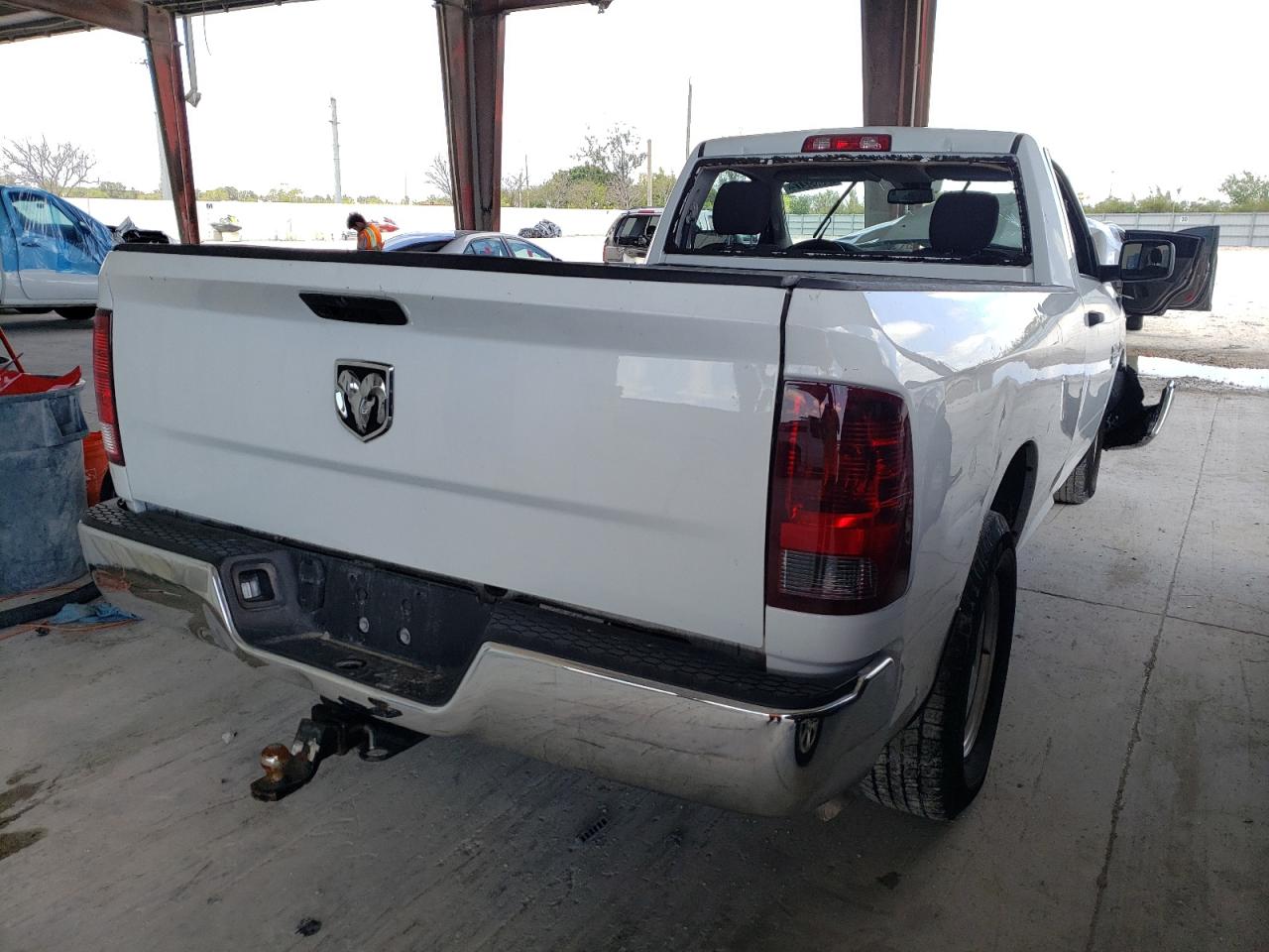 Photo 4 from auction – 2020 RAM 1500 CLASS with VIN 3C6JR6DT4LG186344