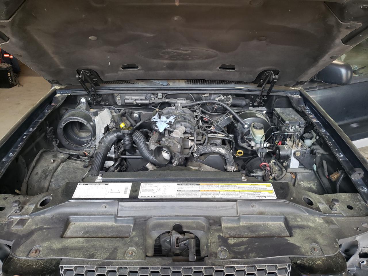 Photo 7 from auction – 2002 FORD EXPLORER S with VIN 1FMYU60E12UB82336