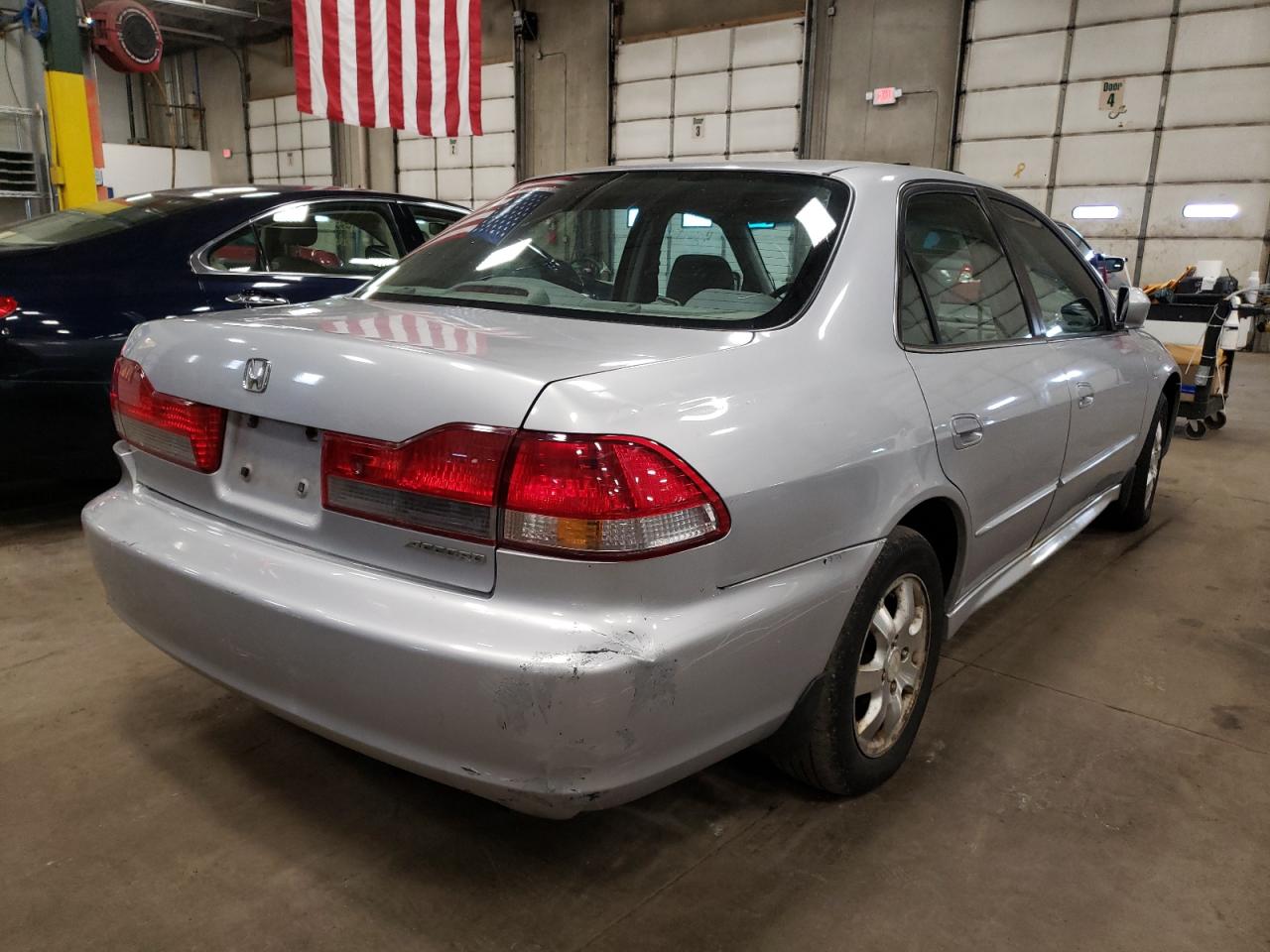 Photo 4 from auction – 2002 HONDA ACCORD with VIN 1HGCG566X2A020580