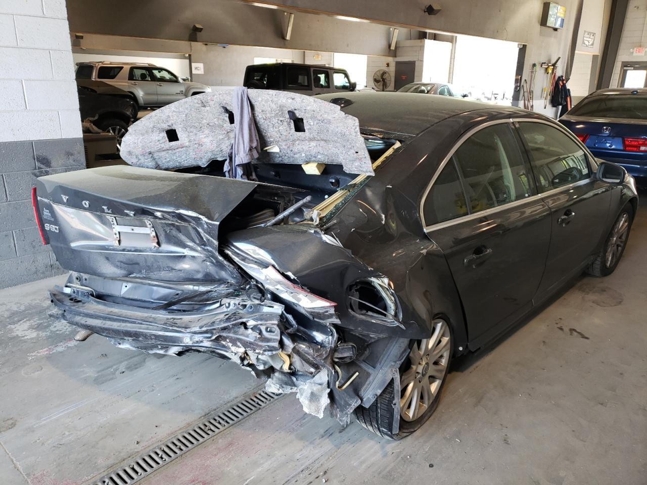 Photo 4 from auction – 2009 VOLVO S80 3.2 with VIN YV1AS982091095430