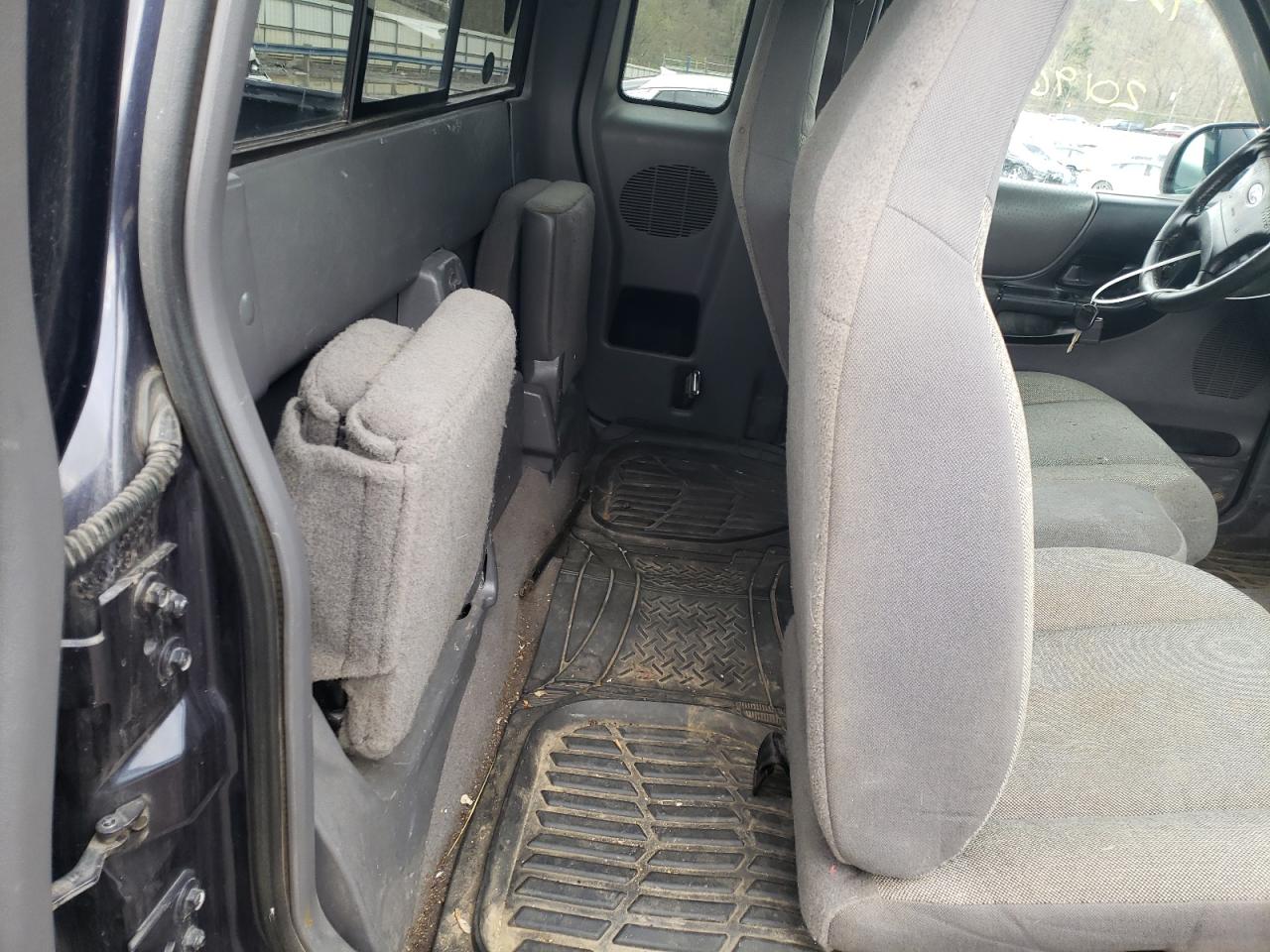 Photo 6 from auction – 2002 FORD RANGER SUP with VIN 1FTZR45E32TA60235