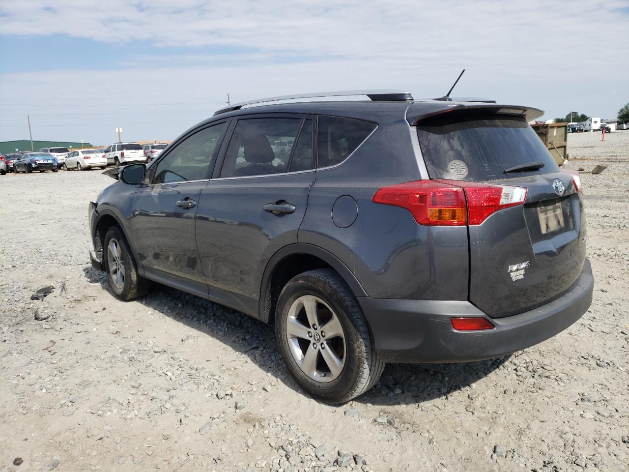 Photo 3 from auction – 2015 TOYOTA RAV4 XLE with VIN JTMWFREV2FD059179
