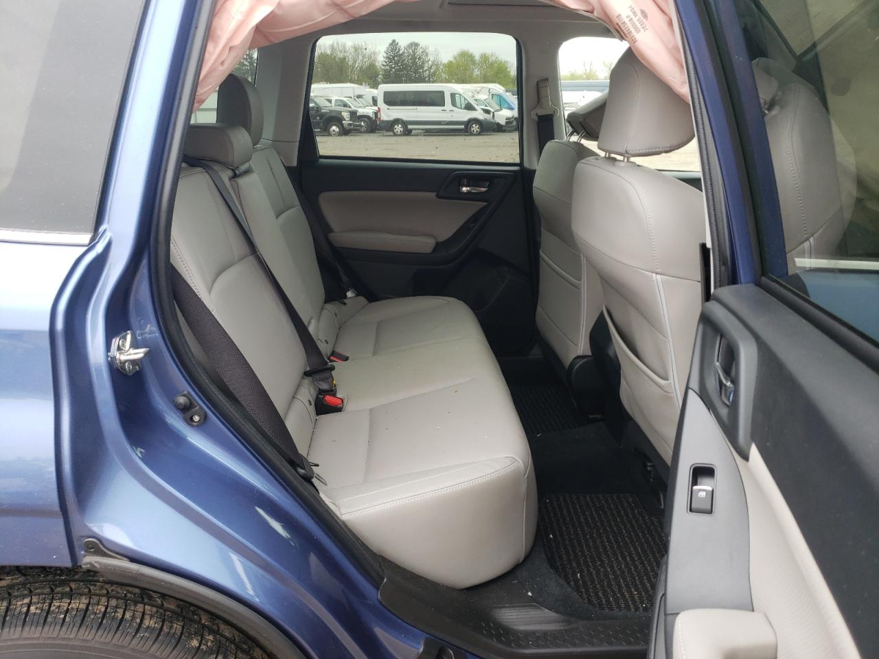 Photo 6 from auction – 2018 SUBARU FORESTER 2 with VIN JF2SJAJC0JH597272